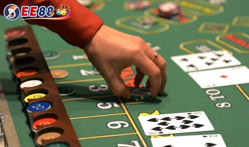 Hướng dẫn luật chơi game Baccarat EE88